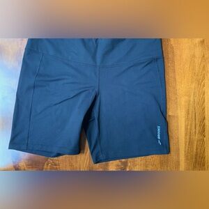 Brooks women’s XL running shorts